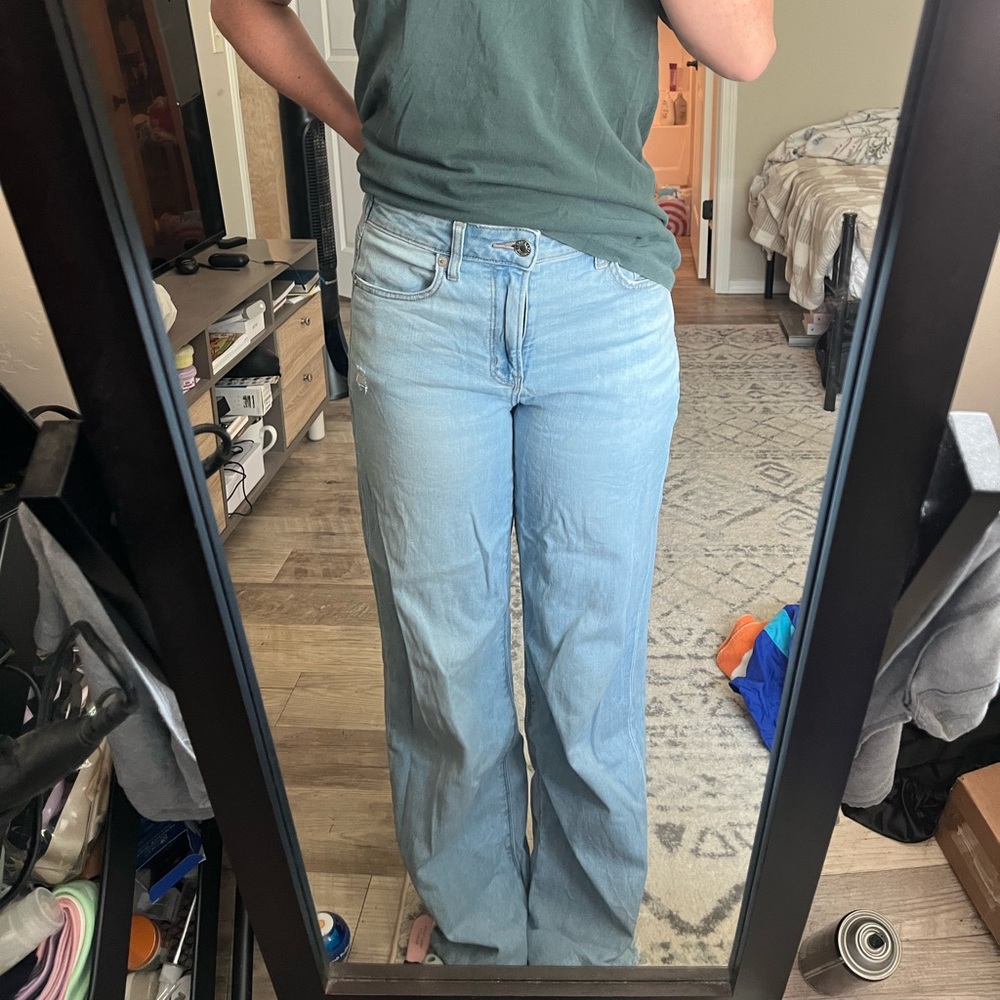 American Eagle Outfitters Light Blue Straight Leg Jeans